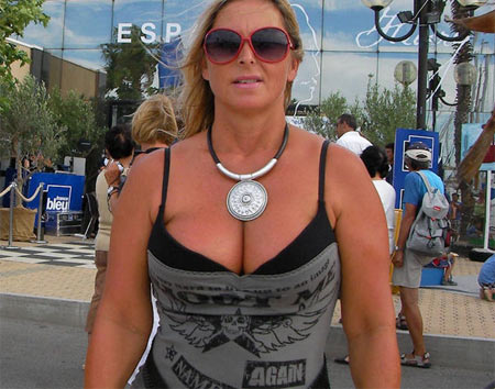 Rencontre Femme Cougar Avignon (Vaucluse) Charline une mature pulpeuse et pas farouche de la région Paca